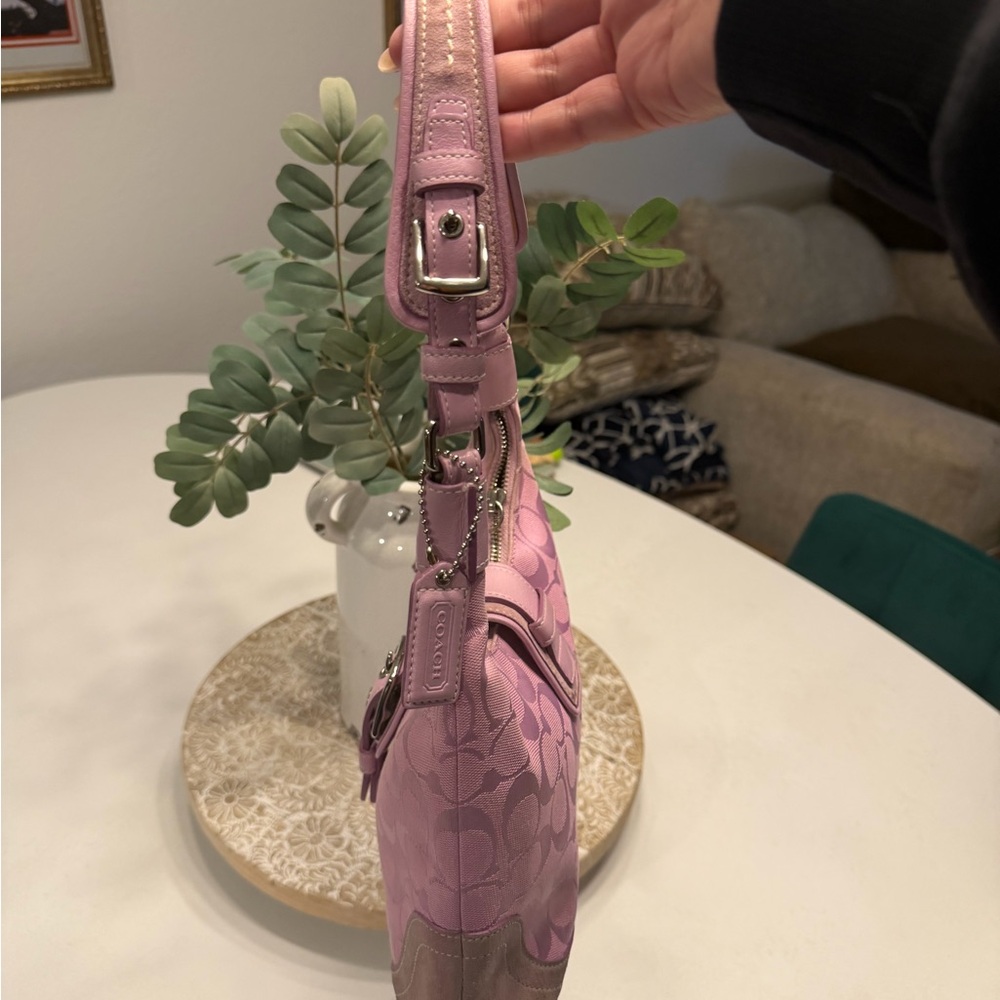 Coach Light Pink Signature Jacquard Hobo Bag - Picture 11 of 13